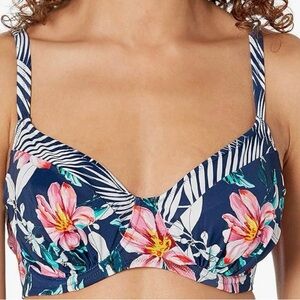 Super Cute, Excellent Condition, Bikini Top